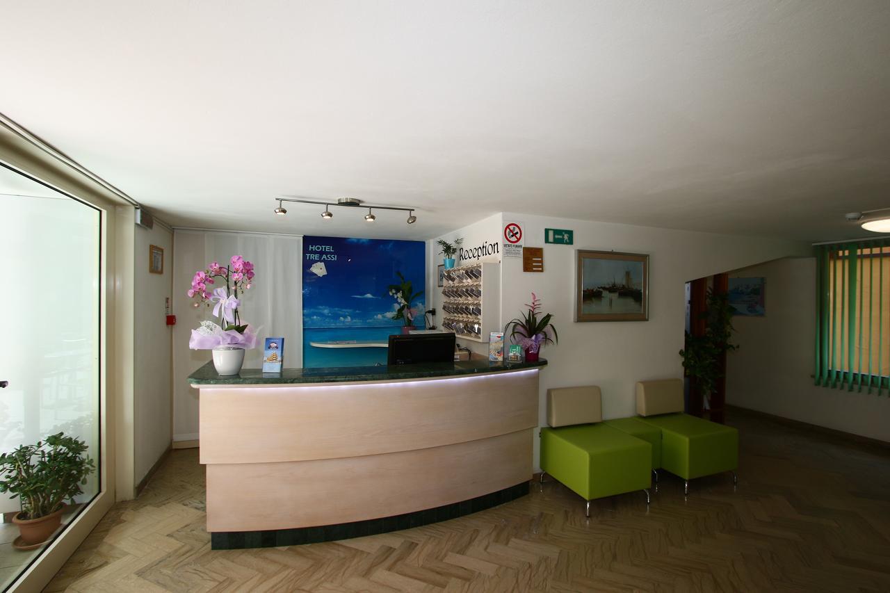 Hotel Tre Assi Rimini Exterior foto
